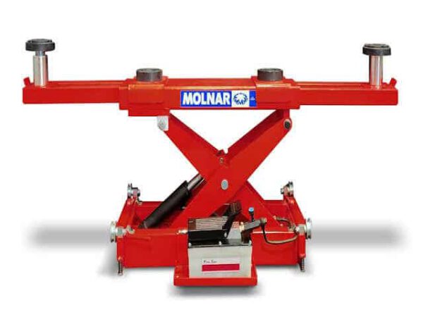 Micro 225 jacking beam lifting vehicle for wheel removal